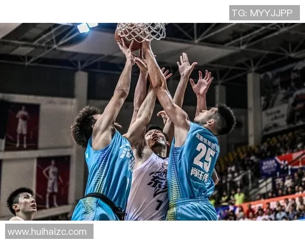 费耶诺德与芬洛激战正酣精彩对决回顾与分析